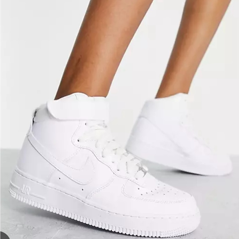 Nike Air Force 1 High Triple White Women’s Size 9